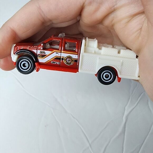 MATCHBOX THAILAND 2010 PRODUCTION FORD F550 SUPER DUTY TOY CAR   COLLECTABLES - Picture 5 of 13